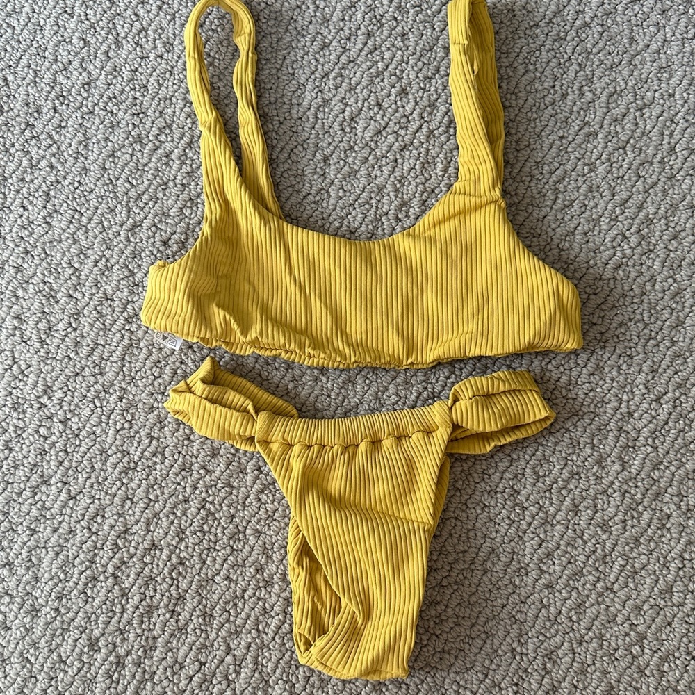 San Lorenzo Yellow Ribbed Bikini Set